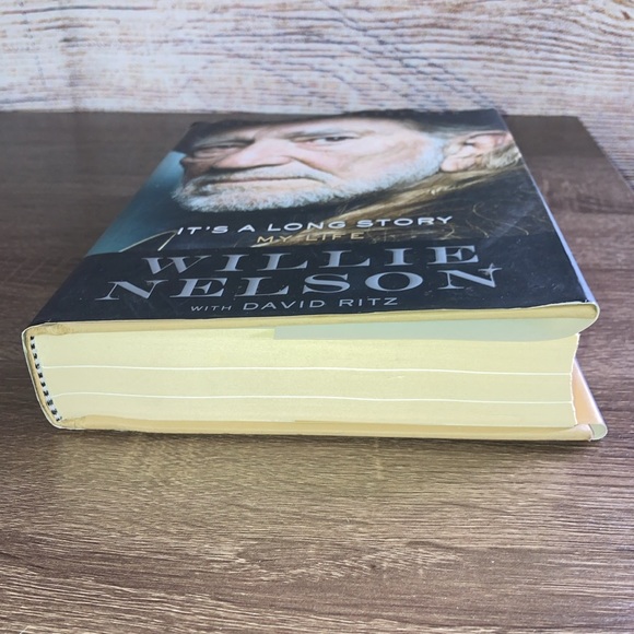 Willie Nelson "It's a Long Story - My Life" Hardcover First Edition 2015 - Picture 6 of 7